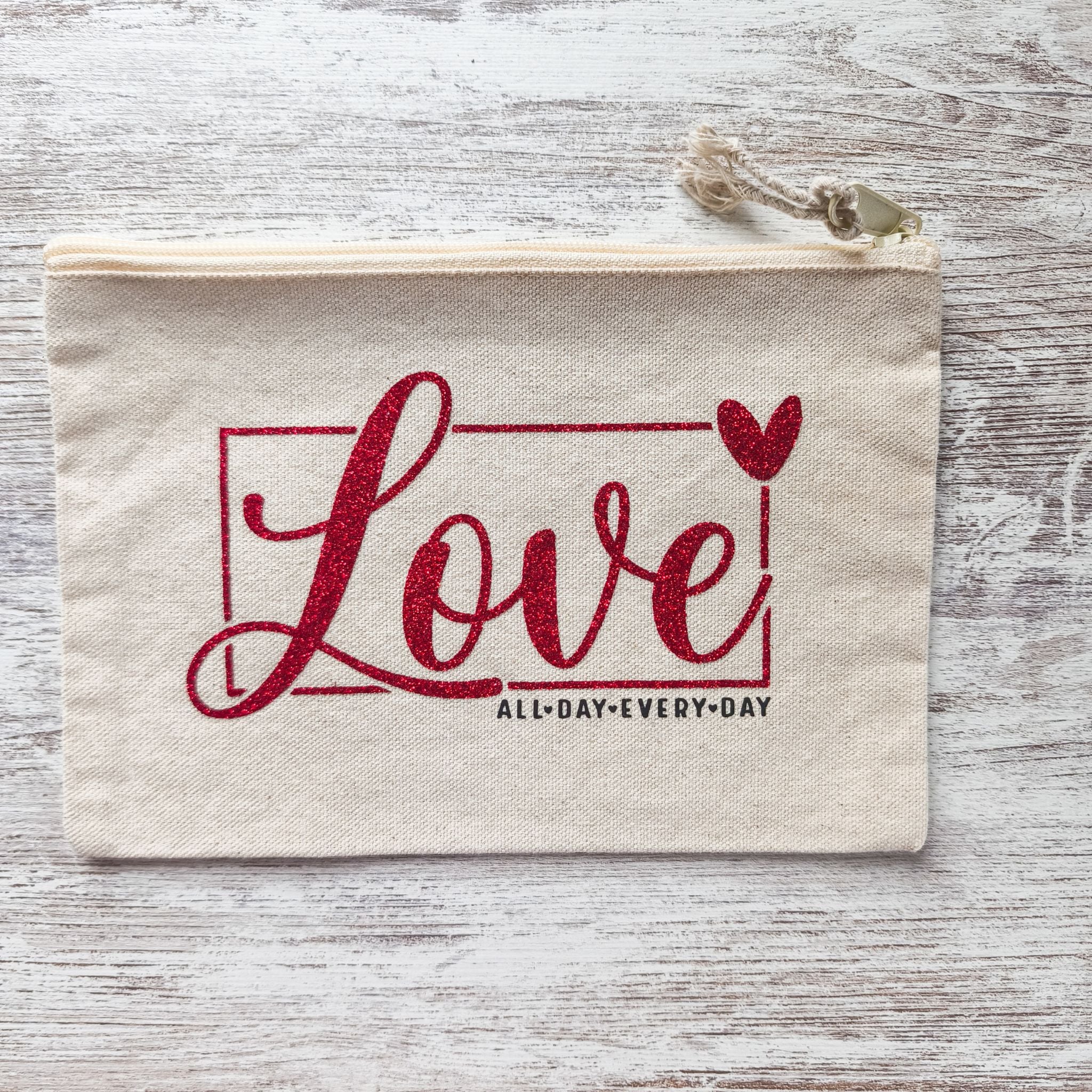 Necessaire Love